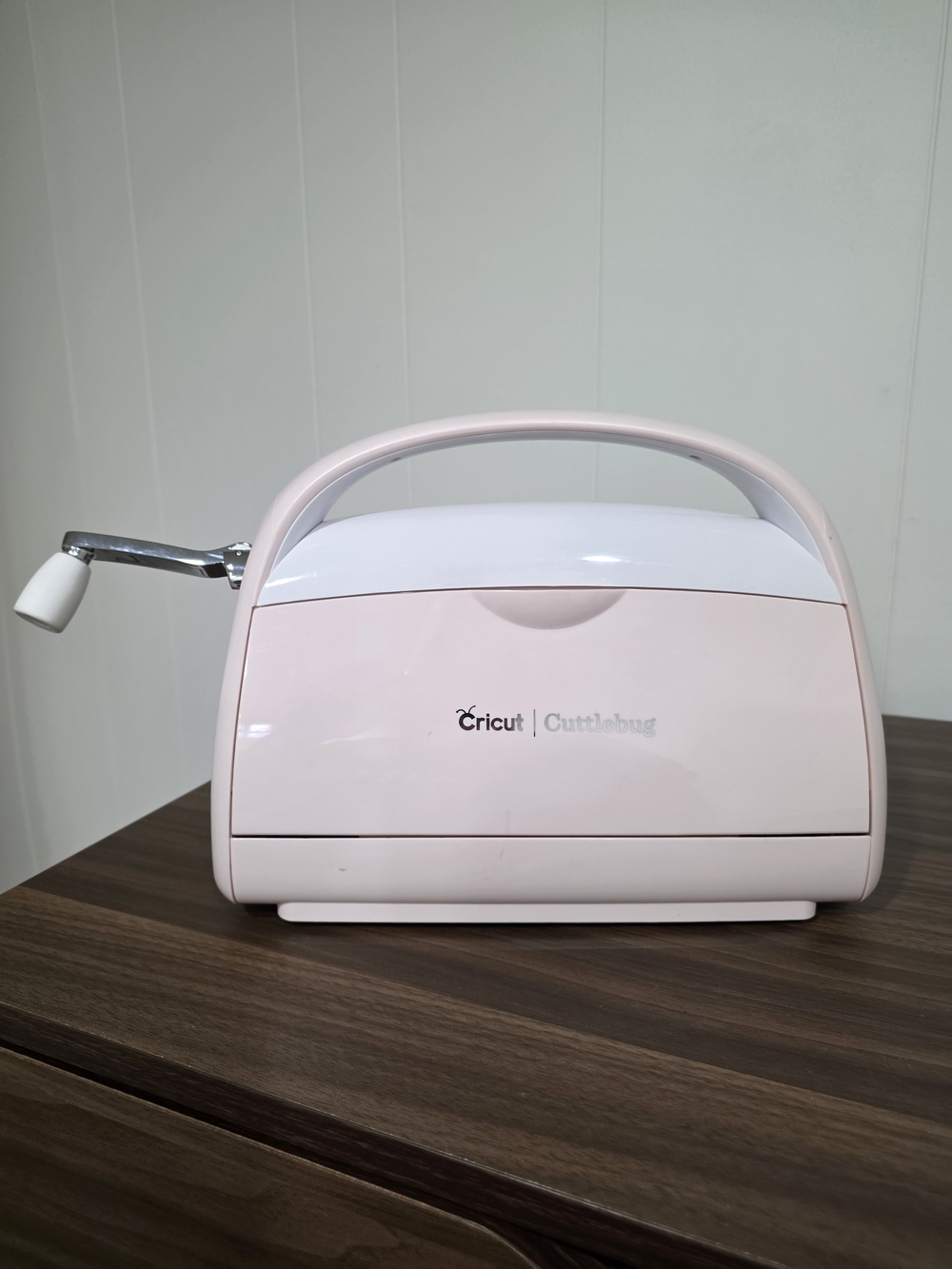 Cricut Cuttlebug Die-Cutting and Embossing Machine